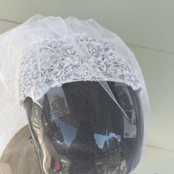 Vintage 80s-90s Bridal Cap Veil • Pearl-Lace Juliet Headpiece, Two-Tier Chapel L - Picture 1 of 9